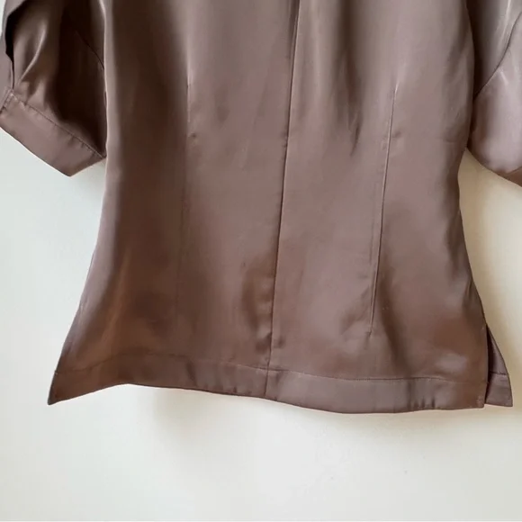 NWT Banana Republic Size 8 Women’s Double Seam Cognac Brown Satin Top Blouse - Picture 13 of 16